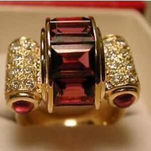 A TRUE STATEMENT RING  SIZE 8